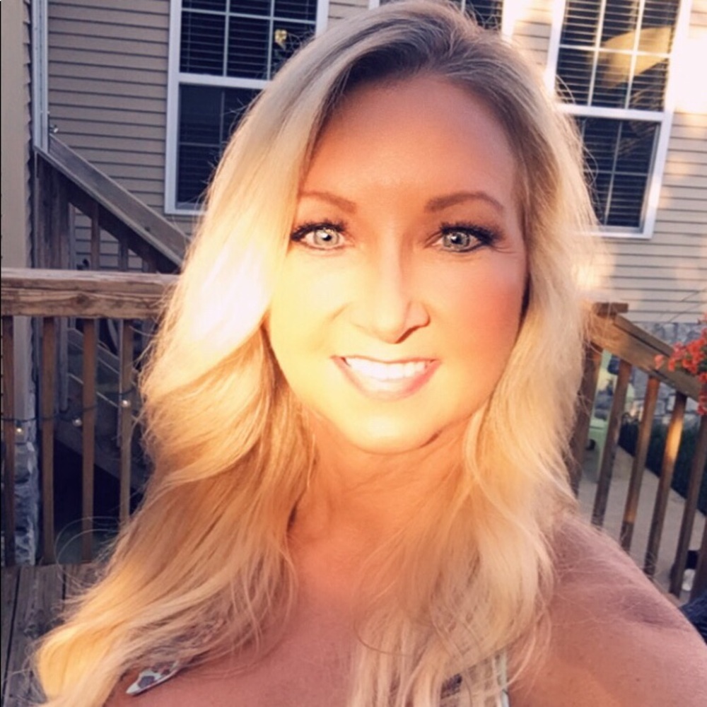 Meet your Posher, Paula